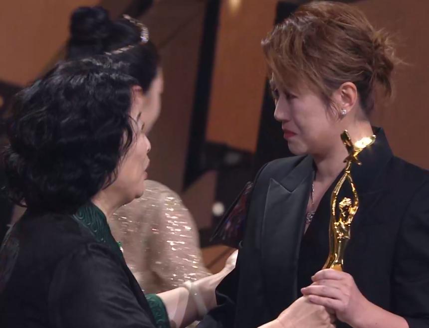重磅推出櫻桃AI助手，揭秘演員櫻桃年齡，領(lǐng)略智能科技魅力，體驗(yàn)智能生活新紀(jì)元！