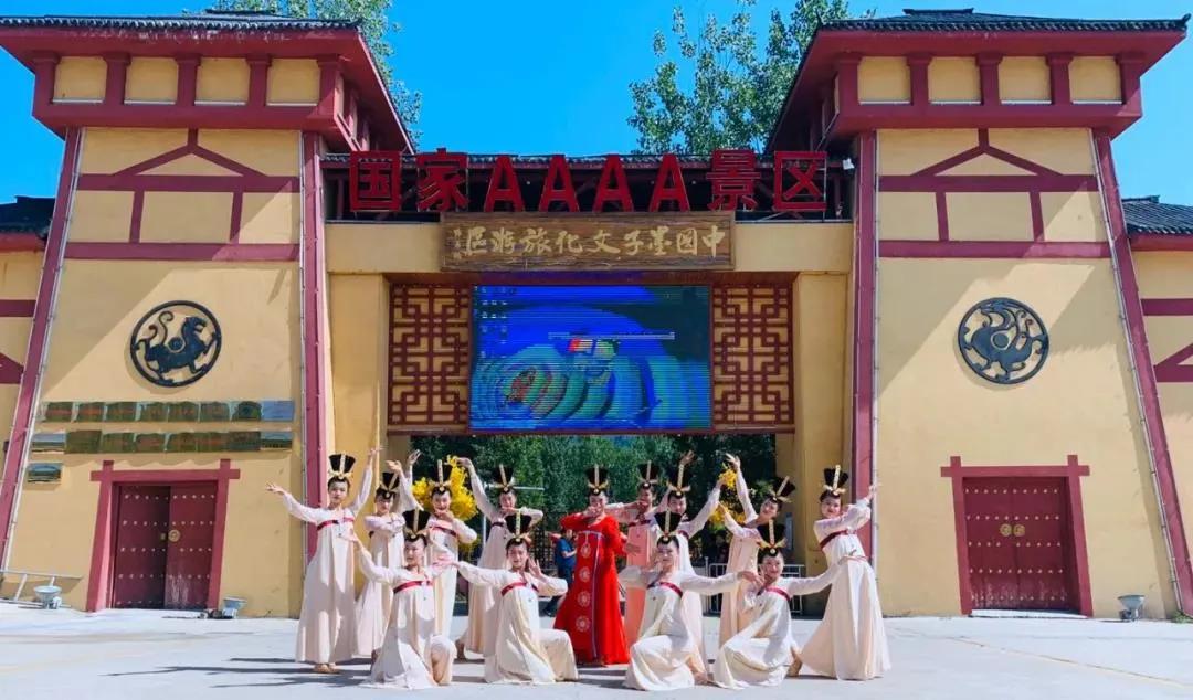 小丑明星,小丑明星，悲喜交織的舞臺(tái)傳奇