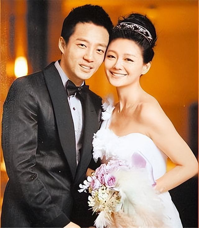 明星離婚背后的故事，變化、學(xué)習(xí)與自信的力量探索