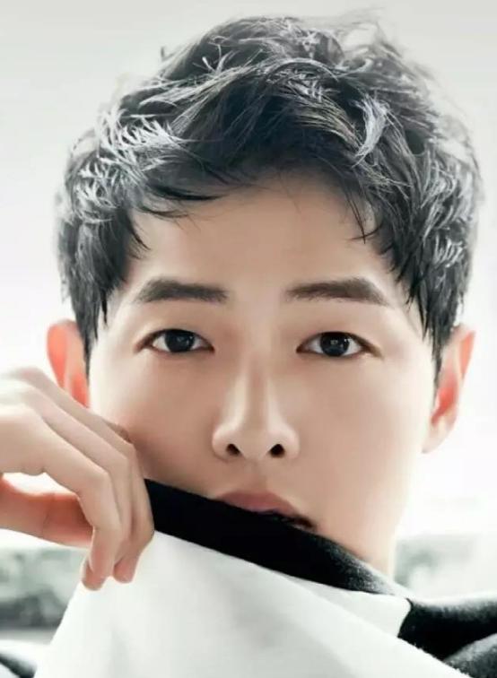 藍眼睛明星的趣味日常