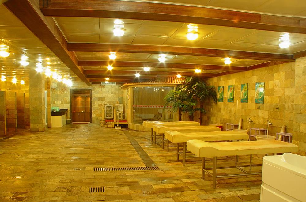 洗浴城最新,洗浴城最新，熱水中的快樂(lè)時(shí)光