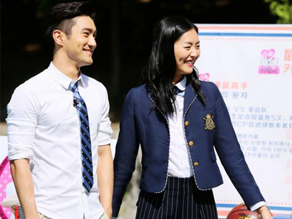 崔始源與劉雯戀情曝光，甜蜜愛情引發(fā)全網(wǎng)熱議和關(guān)注！