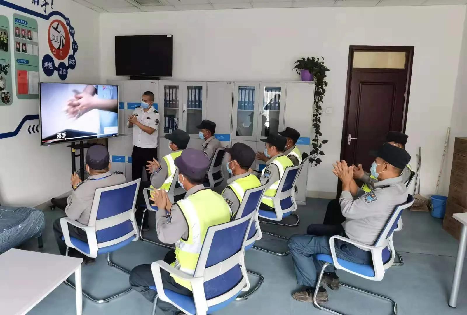 航空疫情最新動態(tài)下的隱秘小巷美食奇遇