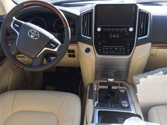 陸巡最新報價，時代背景下的豪華SUV新標桿