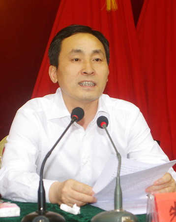 朱讀穩(wěn)升職之路，最新消息閃耀篇章