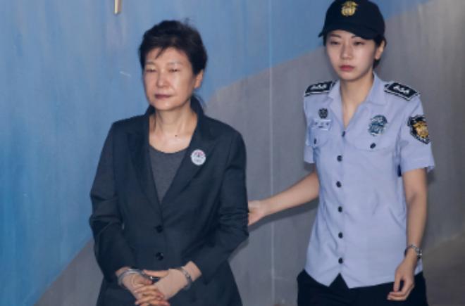 樸槿惠最新動(dòng)態(tài)，自然之旅尋求內(nèi)心平和與喜悅