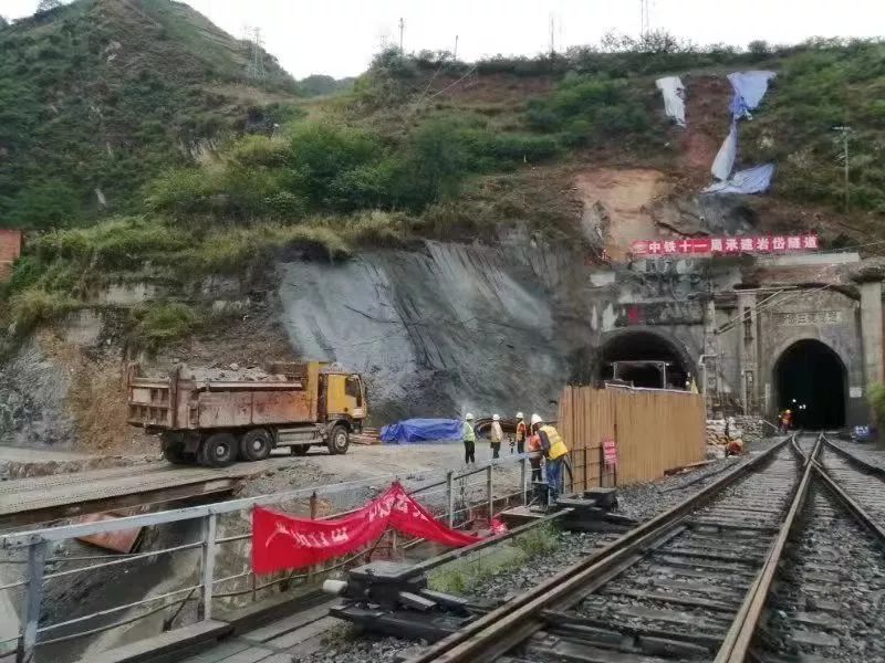 成昆鐵路最新進(jìn)展、挑戰(zhàn)與未來(lái)展望，全線動(dòng)態(tài)速遞